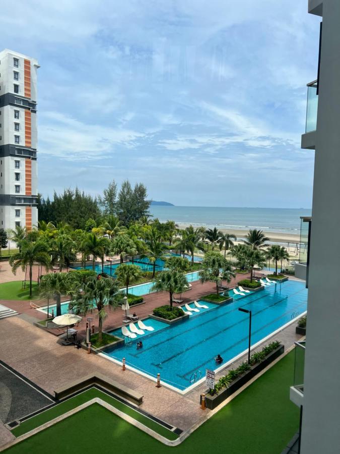 Timurbay Seafront Seaview & Poolview Suite With Wi-Fi 关丹 外观 照片
